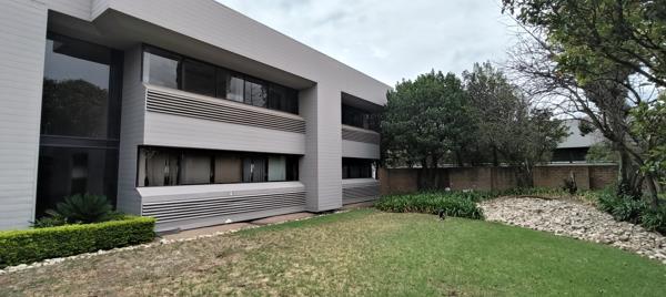 1 614  m² Commercial space