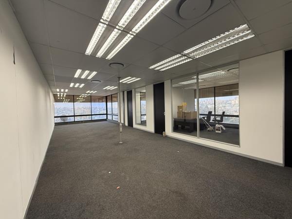 167  m² Commercial space