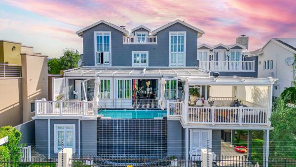 5 Bedroom House