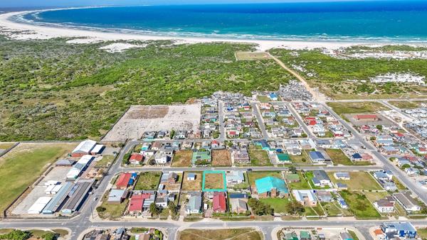 595 m² Land