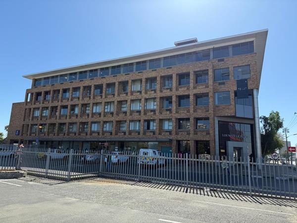 794 m² Commercial space