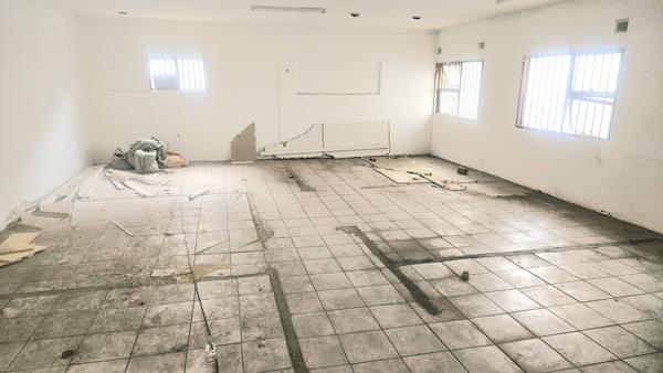 650  m² Commercial space