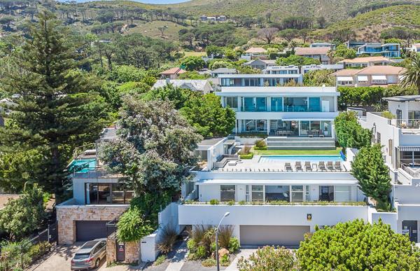 8 Bedroom House