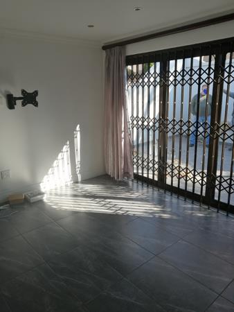 1 Bedroom House