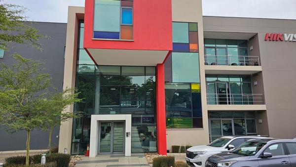 342  m² Office Space