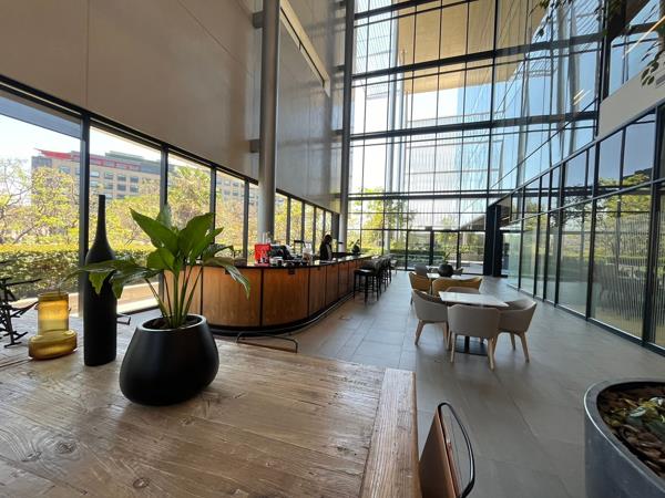 673 m² Commercial space