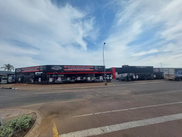 1 500 m² Commercial space