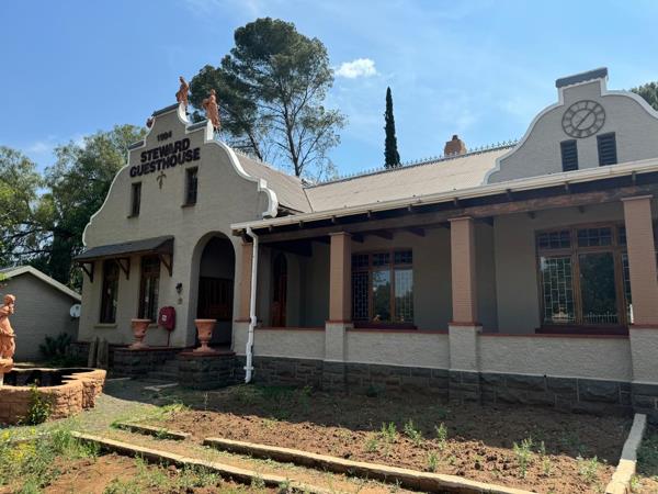 895 m² Commercial space