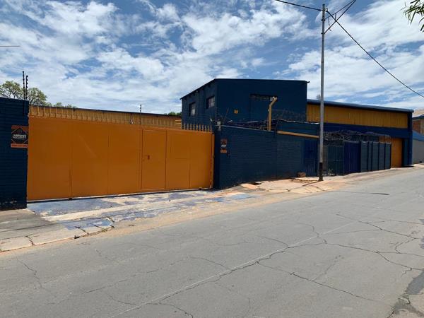 2 100 m² Industrial space