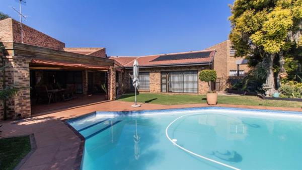 5 Bedroom House