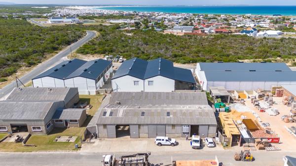 756  m² Industrial space