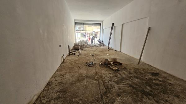 80  m² Retail Space