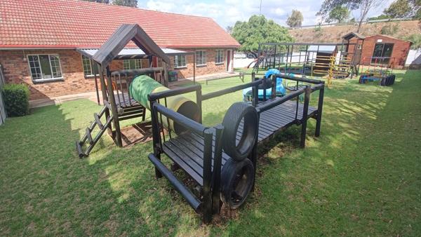 565  m² Commercial space