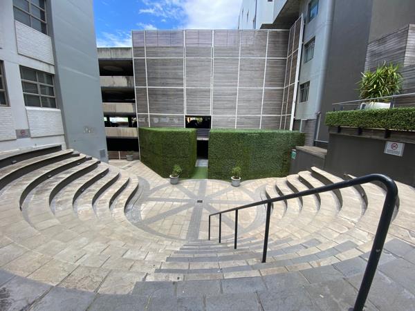 433  m² Commercial space