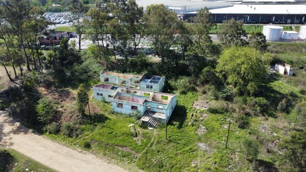 1 753 m² Land