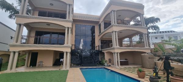 5 Bedroom House