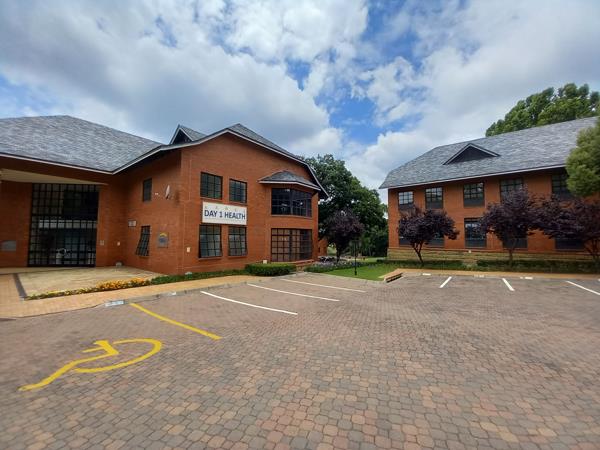 512 m² Commercial space