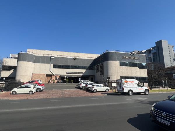 116  m² Commercial space