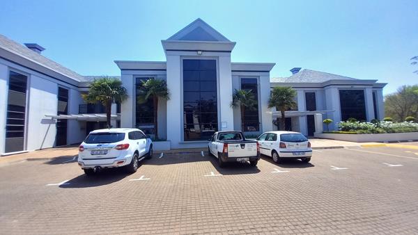 240  m² Commercial space