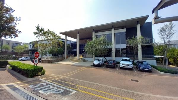 1 425  m² Commercial space