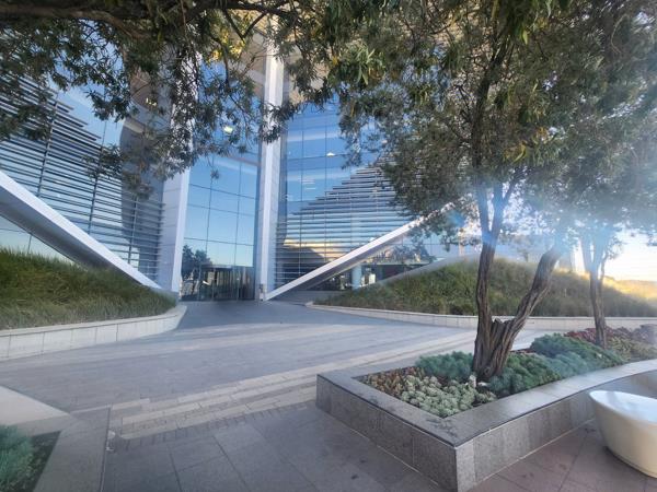 432.9  m² Commercial space