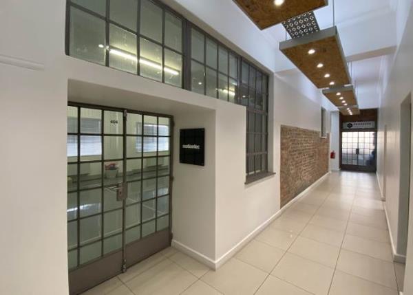 69  m² Office Space