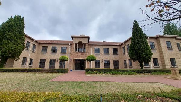 469  m² Commercial space