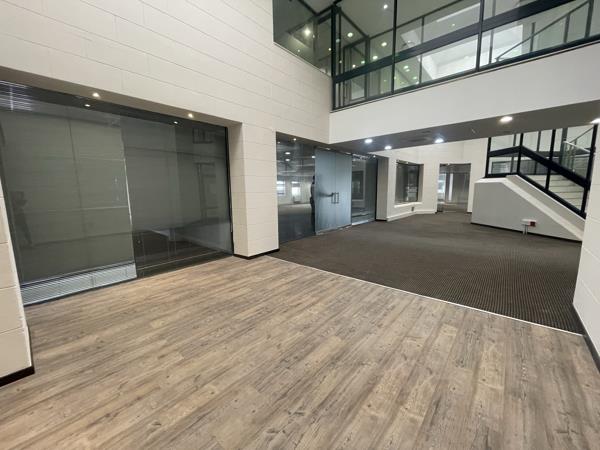 1 053 m² Commercial space