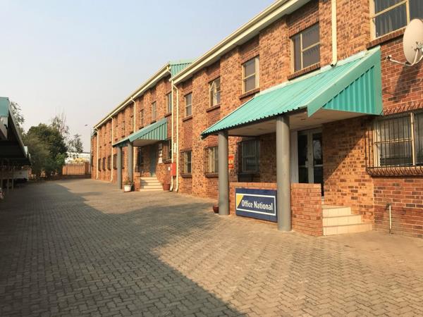 3 055  m² Commercial space