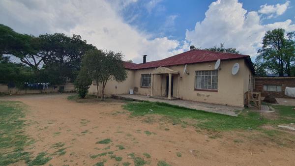 21 Bedroom House