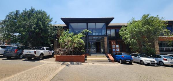 294  m² Commercial space