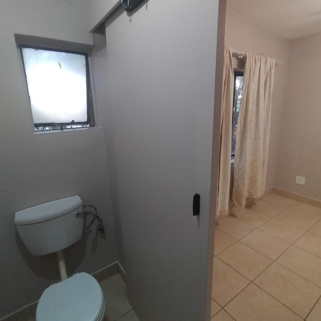 Apartment in Polokwane Local Municipality, Ivy Park, Polokwane Ward 19 - View 4