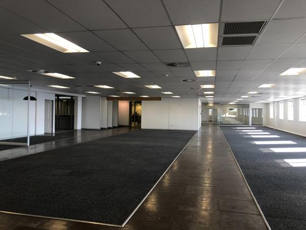 1 399 m² Commercial space