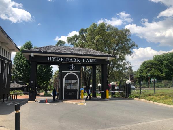 181  m² Commercial space