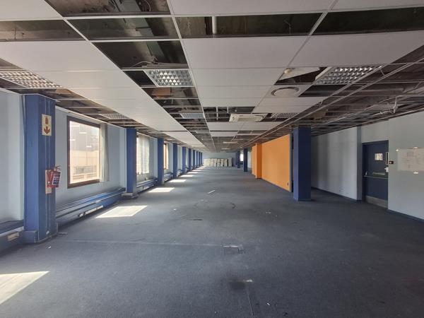 1 200 m² Commercial space