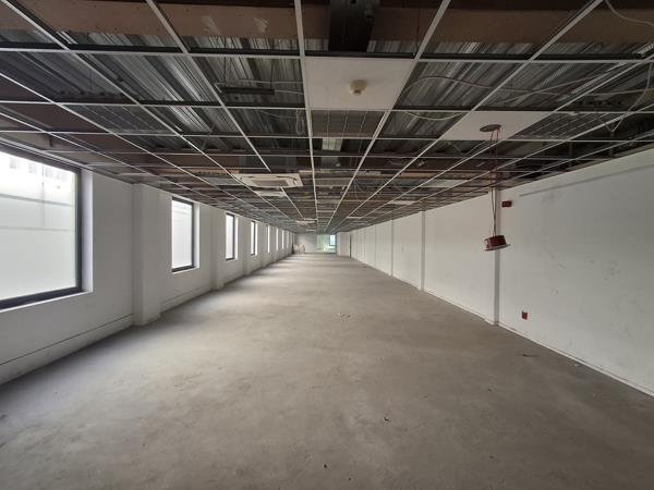 665 m² Commercial space