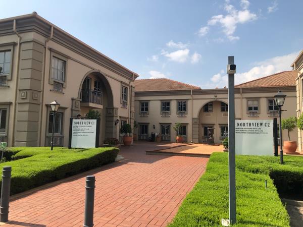 255 m² Commercial space