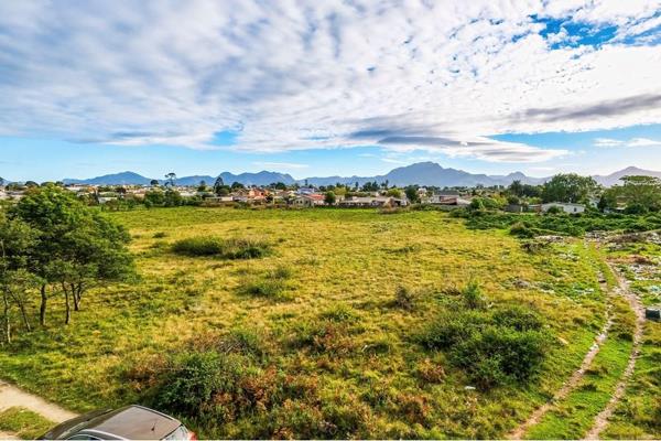76 m² Land