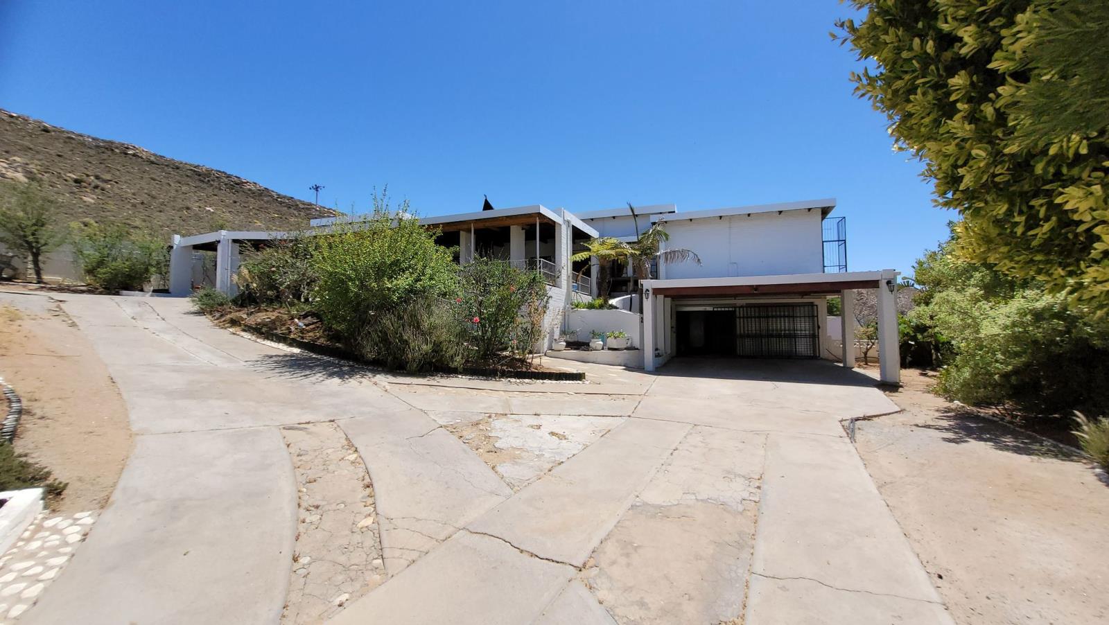 5 Bedroom House for sale in Springbok | T4883071 | Private Property