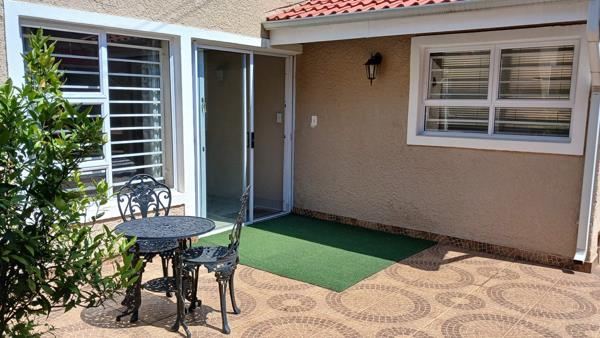 1 Bedroom Garden Cottage