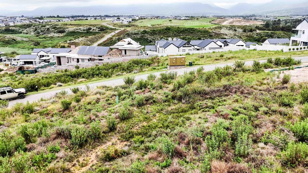 712 m² Land