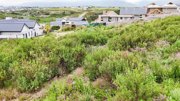 640 m² Land