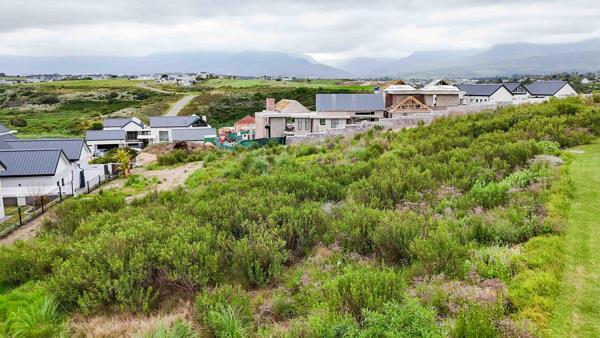 640 m² Land