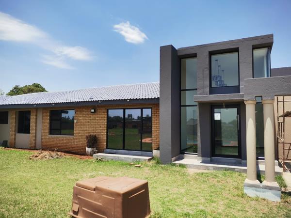 5 Bedroom House