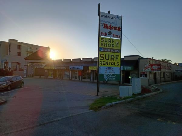 984 m² Commercial space