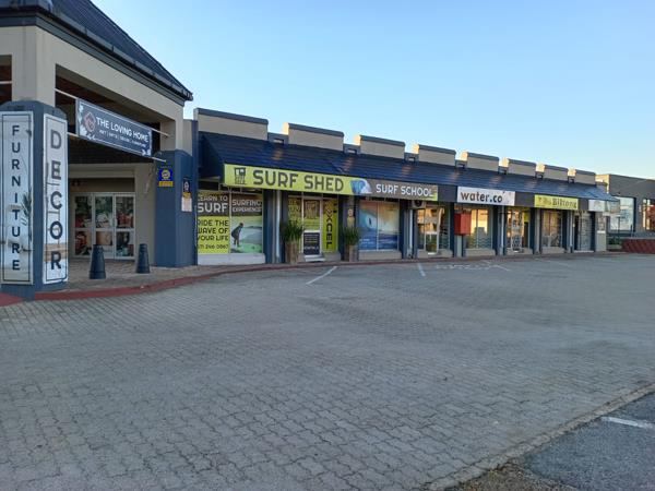 984 m² Commercial space