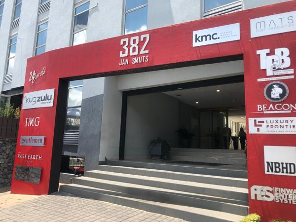 873 m² Commercial space