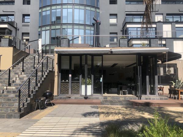 213  m² Commercial space