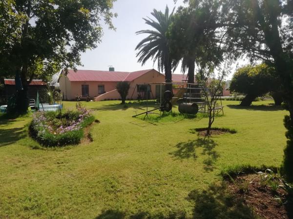 2.4 ha Farm