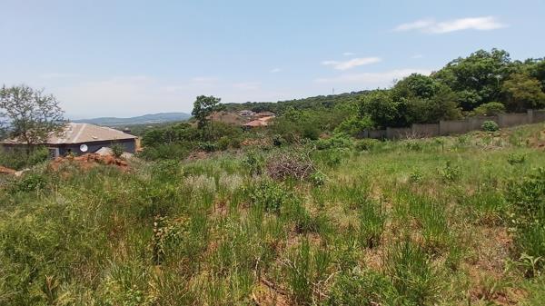 1 477 m² Land